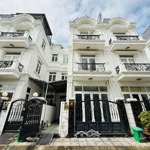 chuyển về hà nội để lại nhà khu villa- ngã tư ga q12 chỉ 6.19 tỷ bán nhanh