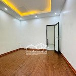 cho thuê nhà sieu dep 5 tầng ngõ ba gác quan nhân - thanh xuân - 30m2 x 5 tang -