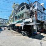 nhà 3 tầng 2 mặt tiền đường ngay trung tâm chợ đầm nha trang , gần biển - phù hợp kinh doanh