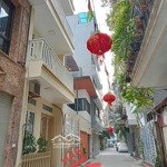 ôtô vào - đường thông - kinh doanh - view khu đô thị - 45 m2 - thạch bàn