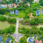 thiết kế theo phong cách riêng trên diện tích đất 3000m2 với view suối ngọc tại khu a xanh villas