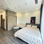 nhượng lại hđ căn hộ studio 32m2 full nội thất, giá rẻ 5tr5 bpdv tại vinhomes ocean park, gia lâm