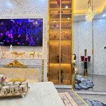 siêu phẩm thanh xuân . 49m 5 tầng 11,65 tỷ . ô tô 16 chỗ qua cửa. nhà đẹp tặng full nội thất.