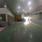 cho thuê kho quận 7 rộng 1300m2 giá 130tr tiêu chuẩn kcn có pccc