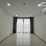 Cho thue căn hộ chung cư Smile Building số 1 Nguyễn Cảnh Dị Hoàng Mai, 100m. 3 PN, 12tr