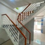 bán gấp nhà đẹp 2 tầng, gần ngay global city phước long b, quận 9 chỉ 3,9 tỷ (thương lượng)