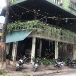 sang nhượng quán cafe lô góc 2 mặt tiền, vỉa hè rộng rãi, trung tâm quận cầu giấy,doanh thu ổn định