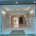 chính chủ cho thuê mặt bằng 150m2 tại âu cơ, tây hồ