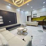 nhà đẹp 5 tầng, phố mễ trì, xây mới, full nội thất, giá: 6.x tỷ, lh: 0978685116