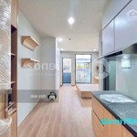 cho thuê chdv/cc mini mới 100% - studio 35m2 ban công, full nt cao cấp, thang máy tại bình thạnh