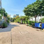 đất đẹp ngay chợ cầu đồng, ngã 4 ga, 5x20m thổ cư 100m2. đường 11m có vỉa hè cây xanh