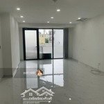 độc quyền căn studio 48m2 có ban công - ntcb như hình giá chỉ 2tỷ450 - the sun avenue quận 2