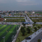 cần bán lô đất đối diện sân bóng tấn đức central park. giá có 1-0-2