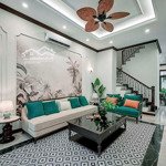 nhà đẹp đã hoàn thiện 5 tầng với đầy đủ đồ chỉ cần xách vali ở luôn tại vinhomes ocean park 3