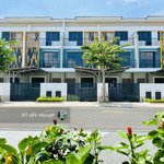 nhà phố sun casa central ngay kcn vsip 2 - tp. mới bình dương chỉ 960 triệu nhận nhà, tặng 50 triệu