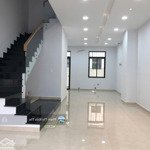 nhà phố lakeview city hoàn thiện cơ bản cần cho thuê dt 5x20m 1 trệt 3 lầu giá : 27tr lh 0902872670