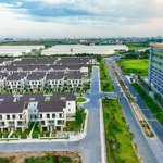 bán biệt thự 180 m2. sát chợ vải ninh hiệp . cách long biên 6 km