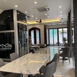 cho thuê nguyên căn liên kề vinhomes marina căn góc. đầy đủ nội thất. giá 45 triệu. lh 0987715895