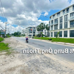 bán gấp lô đất hẻm 95 bưng ông thoàn quận 9 kế villa park dt 50m2 giá 3,6 tỷ shr dân cư đông