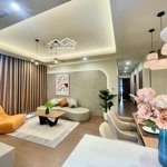 bán căn hộ 3 phòng ngủ 100m2,nội thất full mới 100%,giá tốt nhất dự án 789 mỹ đình,sdt 0977,839,302