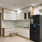 căn 2 phòng ngủ vinhomes tặng full nội thất gỗ nhà mới