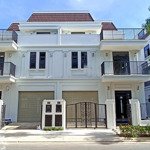 bán gấp biệt thự song lập la vida residences vũng tàu, giá lỗ 400 triệu so với giá hợp đồng.