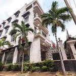 bán gấp hotel căn góc dương quảng hàm p5 - 110m2. dt: 5x21m 4t 13pn. gía: 18 tỷ tl. lh 0855400684