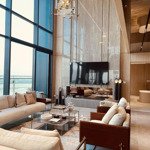 chính chủ gửi bán căn penthouse trực diện toàn cảnh sông hồng 348m - vào ở luôn - 0338977757