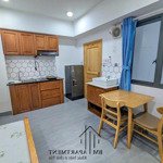 căn hộ dịch vụ studio 25m2 full nội thất cửa sổ siêu thoáng đường nguyễn hữu cảnh