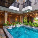 chuyển nhượng villa biển sơn trà 300m2, dòng tiền thuê 1.2 tỷ một năm.