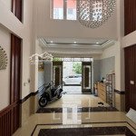 nhà full nội thất cao cấp - 5 tầng hướng đông nam - ql13, liền kề vạn phúc city, shr hoàn công