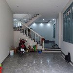 cho thuê nhà nguyễn văn cừ - 52m, 4 ngủ, ô tô đỗ cửa, chỉ hơn 10 triệu/tháng