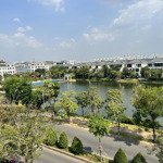 cần cho thuê nhà phố lakeview city view trực diện hồ, trục đường lớn 25m giá 28 triệu. 0789 897 798