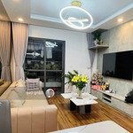 tôi bán căn hộ tại 90 nguyễn tuân, 72m2 thiết kế 2 ngủ nội thất luxury sửa hết 500tr giá 5.5tỷ