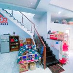 bán nhà gần giáo xứ bùi vĩnh , cách phạm văn thuận 200m , ngang 5.9m dài 18m ( 100m2 )