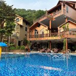 tết đến cần bán gấp homestay ngay hồ đồng quan hơn 20 tỷ 2600m2 xây dựng đầy đủ kd cho thuê tốt