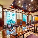 siêu phẩm nhà mặt phố tại nguyễn du . trung tâm đắc địa . phù hợp mở cafe ,nhà hàng cao cấp showrom