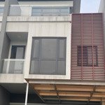 hàng hiếm: bán nhà liền kề 120m2 view chung cư cao cấp giá 10,3 tỷ. lh: 0939968879