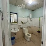 cho thuê căn hộ quận 12, đầy đủ nội thất cơ bản, 95m2 có ban công, 2 phòng ngủ, 2wc