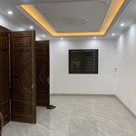 vĩnh ninh,nhà mới, ở ngay, 42m2 5 tầng, nhỉnh 4 tỷ, kiên cố, gần ô tô, full tiện ích, 0835149768