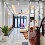 bán nhà khương đình 8,1 tỷ, 46m2*4t, ngõ rộng, kinh doanh, gần phố