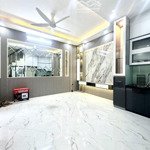 lê thanh nghị giải phóng 30m2 5 tầng lô góc 10m ra phố giá 6,85 tỷ