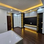 bán gấp nhà riêng trương định ngõ to nhà đẹp mới tinh 2 mặt ngõ 47m2 x5t