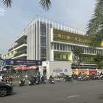 bán nhà phố đối diện trường học vinshool tại vinhomes grand park quận 9 giá 40 tỷ. top giá tốt nhất