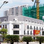 hàng chất - căn shophouse xẻ khe tại vincom quang trung