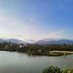 đất view "thế tựa núi nhìn sông" cực kì đẹp. có thổ cư sẵn xây nhà