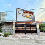 nhà mới xây - bán gấp nhà mt thuộc phường 5, tp mỹ tho. dt: 6,6x16m. giá 4,86 tỷ tl. full nội thất