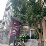 bán tòa nhà apartment 10 tầng view trực diện hồ tây doanh thu khủng 4 tỷ/năm