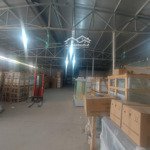 cho thuê kho phan trọng tuệ văn điển dt:400m2 xe công đỗ cửa