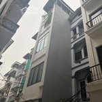 cho thuê nhà ngõ 444 đội cấn, ba đình. 70m2x 5 tầng. 8 phòng ngủ.